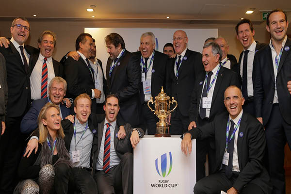 France poses with Rugby World Cup